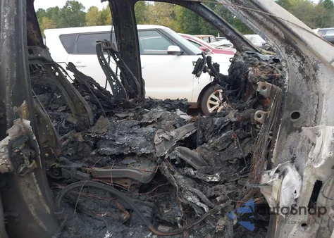 2021 Chevrolet Silverado 1500 4Wd Short Bed Ltz z USA, uszkodzony, nr VIN 1GCUYGED2MZ214620